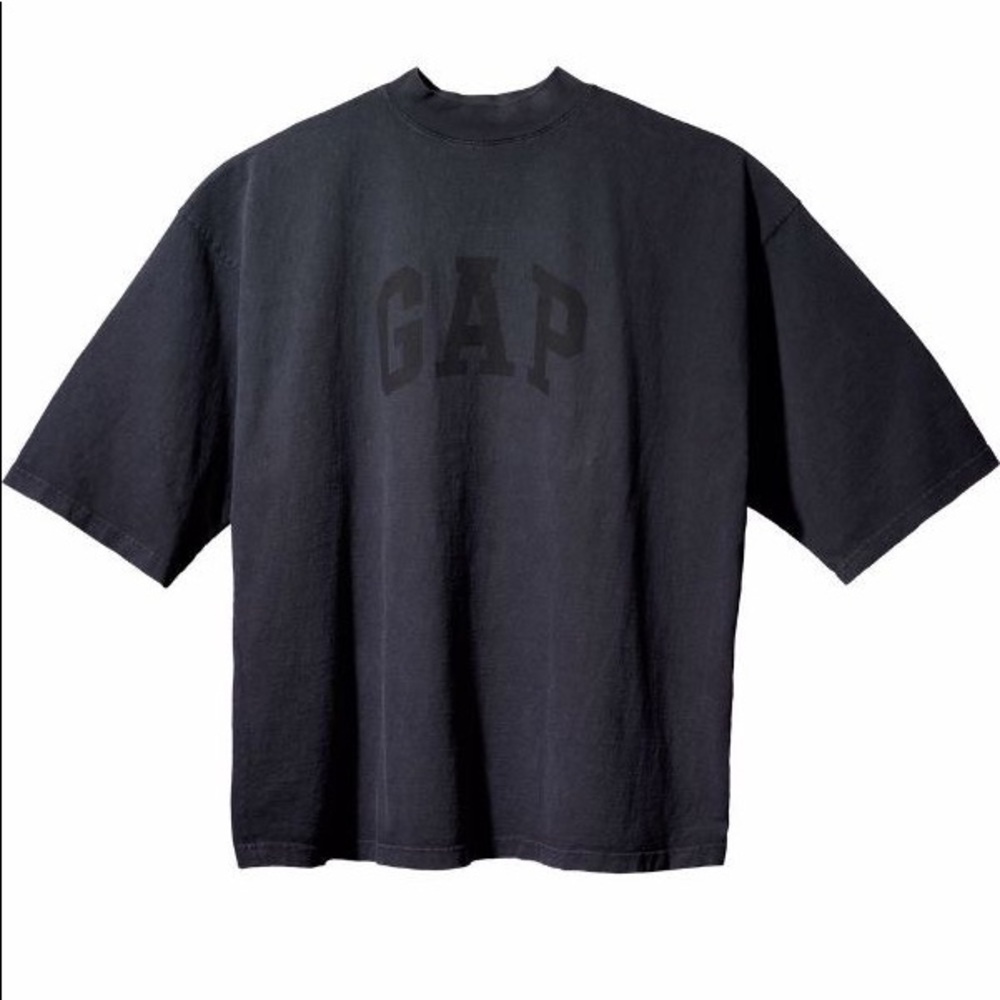 YEEZY GAP ENGINEERED BY BALENCIAGA
DOVE 3/4 SLEEVE TEE